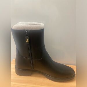 Brand New Stewart Weitsman Black Boot City Zip Bootie U.S. size 9
